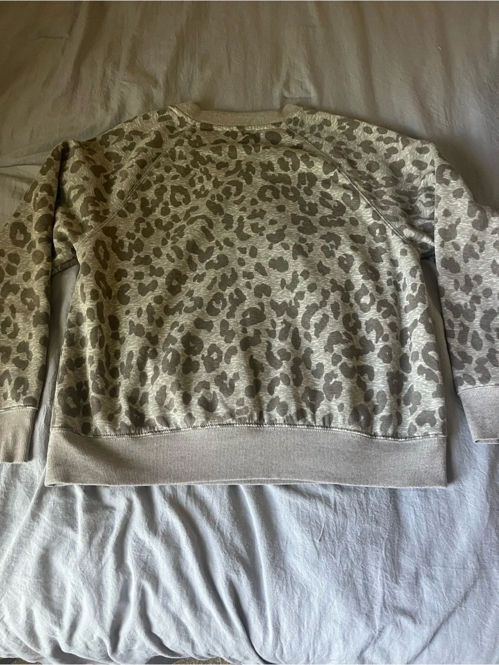 Girls Old Navy Cheetah Print Soft Sweatshirt - size medium